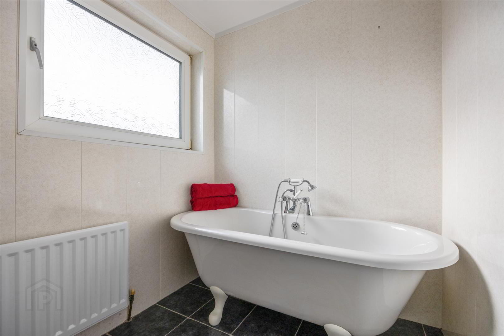 18 Ferndene Road 24 of 30