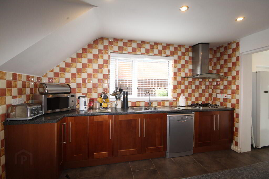 5 Serpentine Road 5 of 22