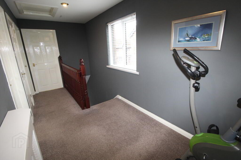 5 Serpentine Road 11 of 22