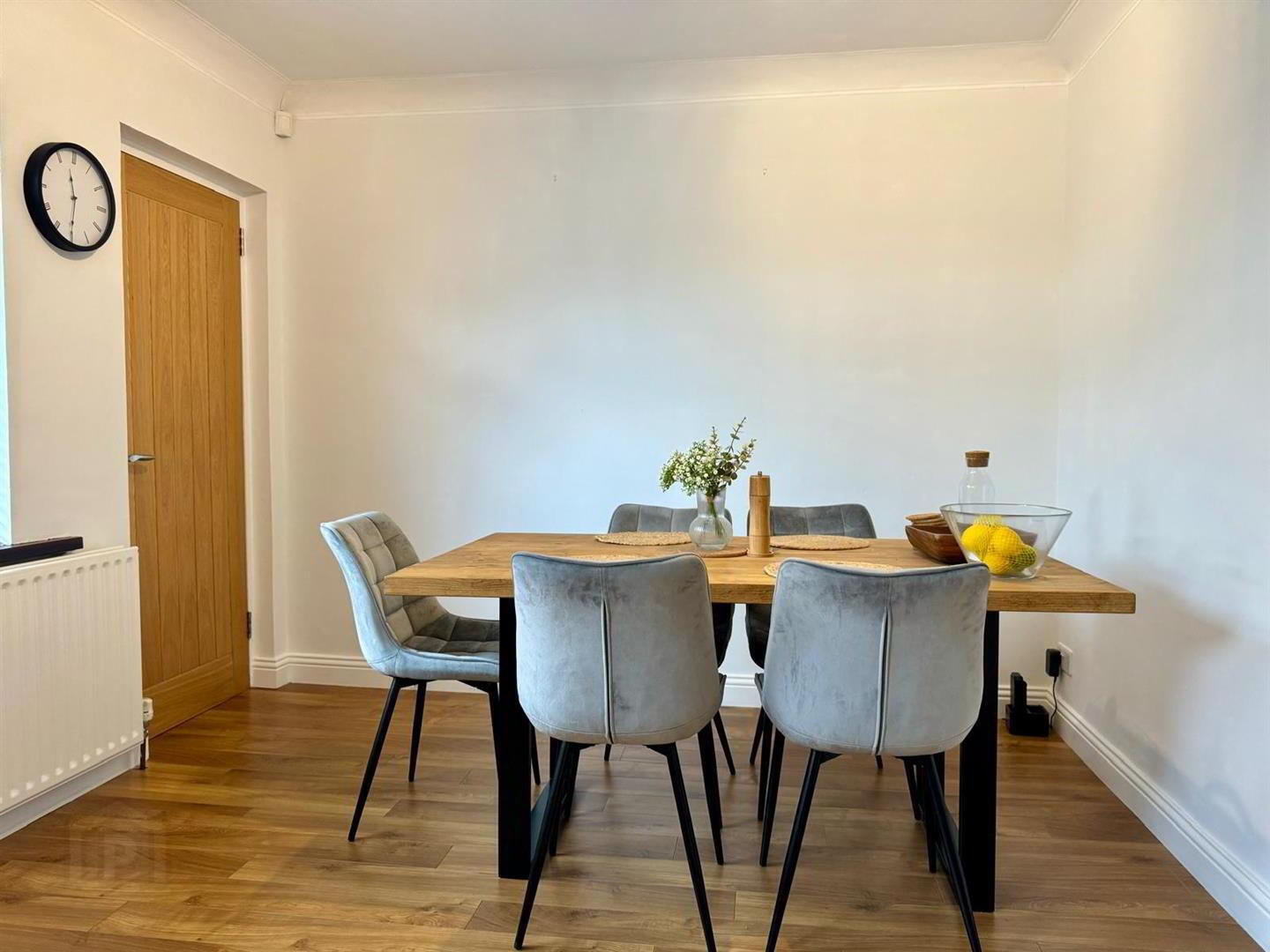 31 Elmfield Road 9 of 17