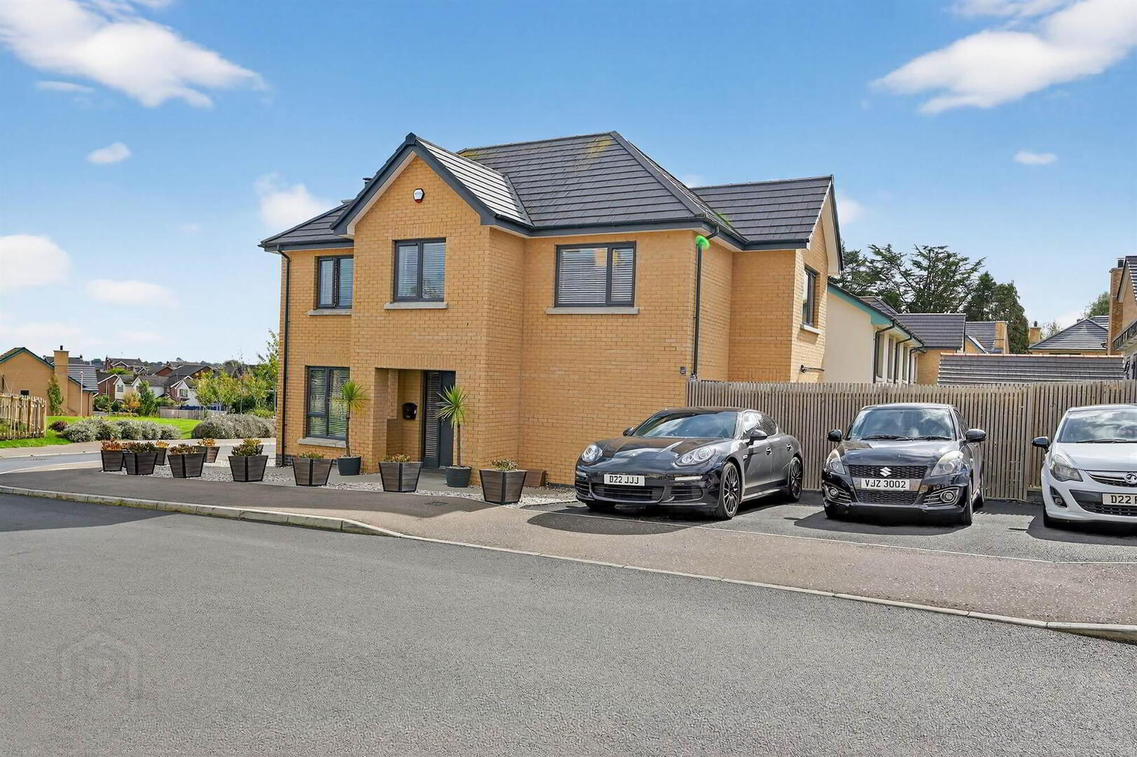 property description image