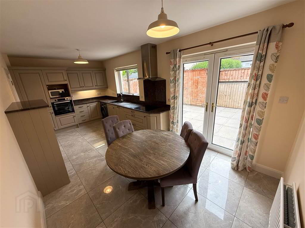 10 Aonach Court 4 of 10