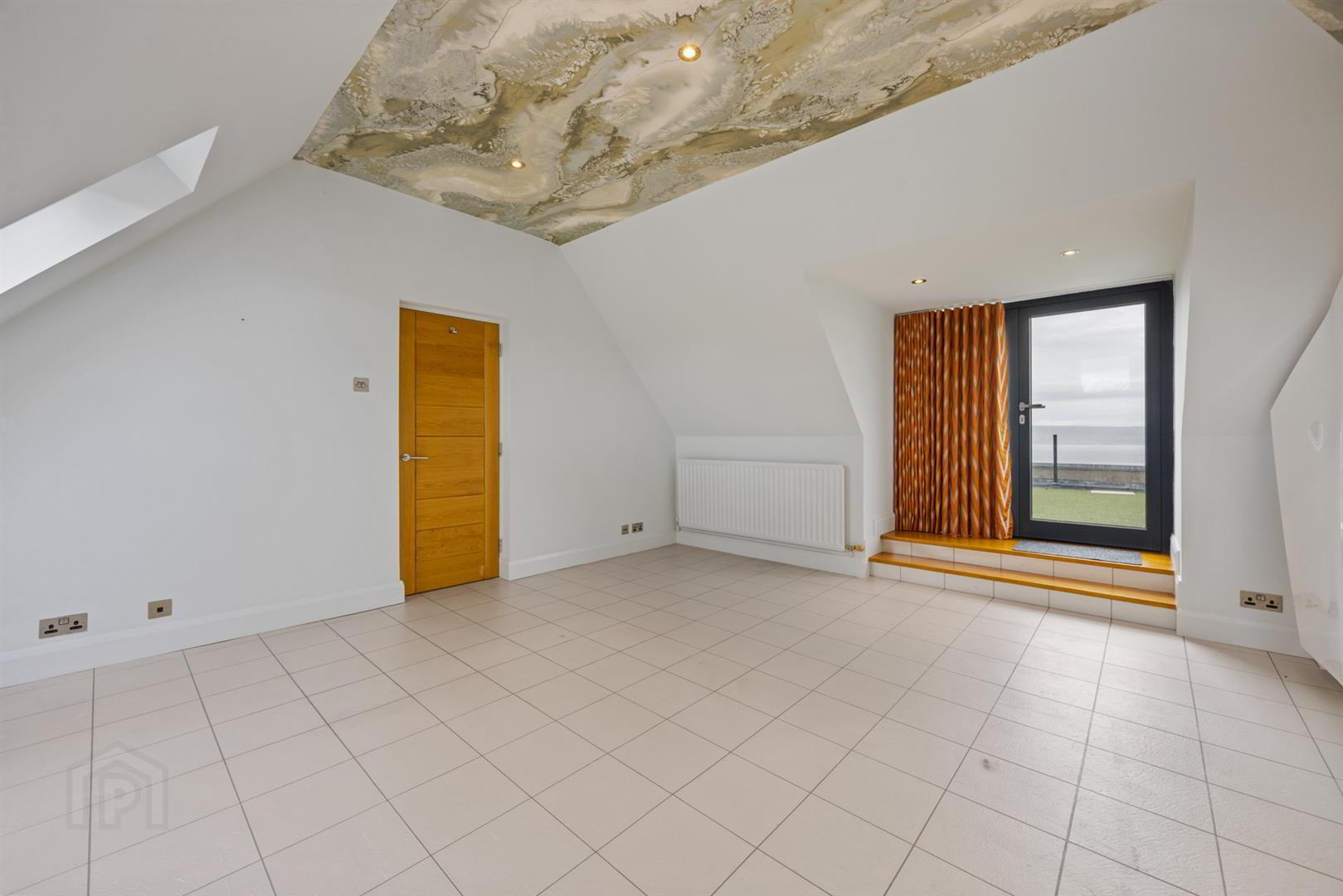 18 Larch Hill 32 of 46