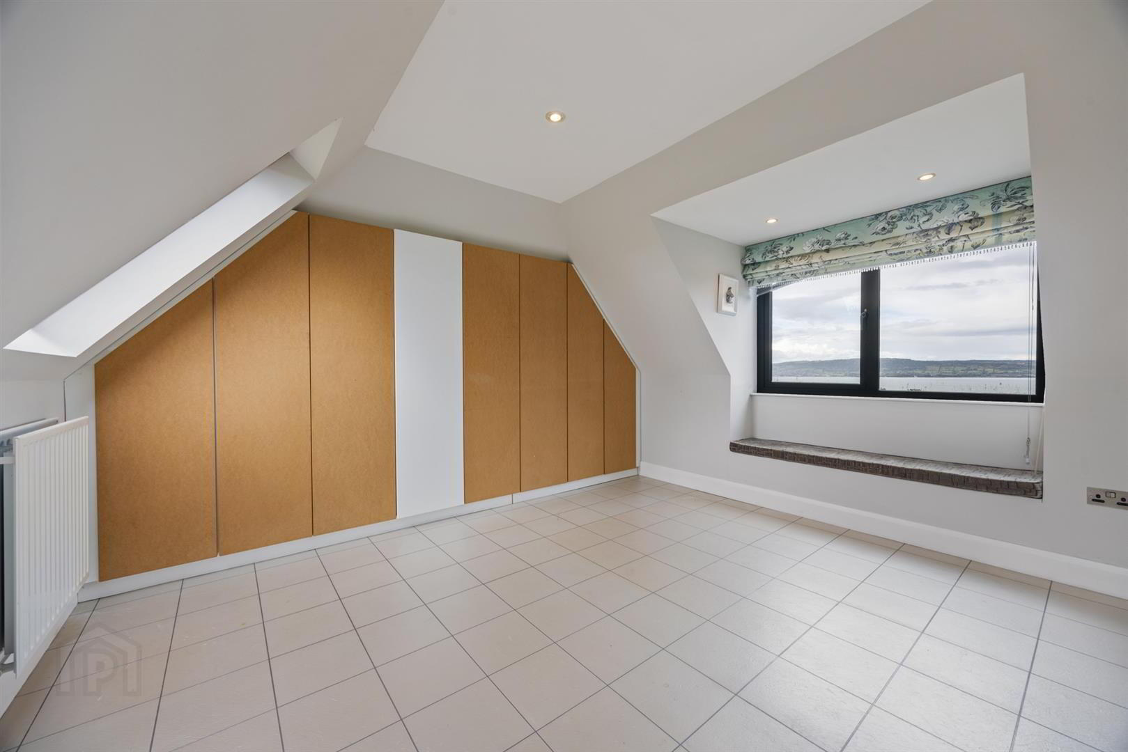 18 Larch Hill 34 of 46
