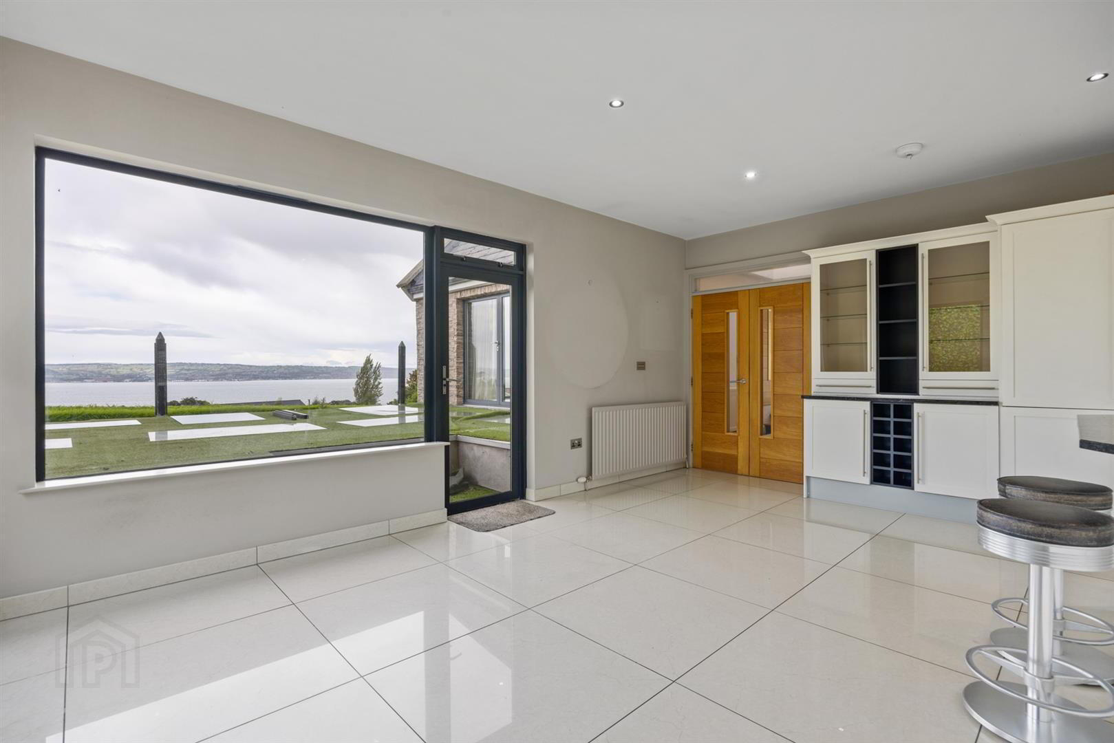 18 Larch Hill 18 of 46
