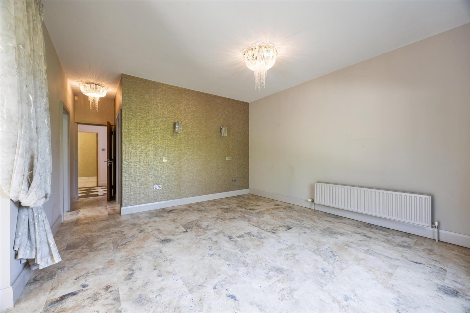 18 Larch Hill 24 of 46
