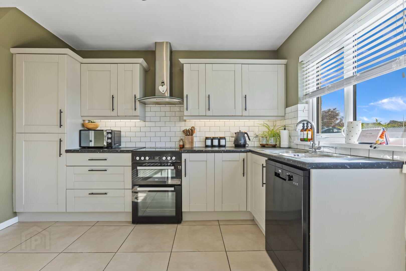 24 Gloonan Hill 11 of 24