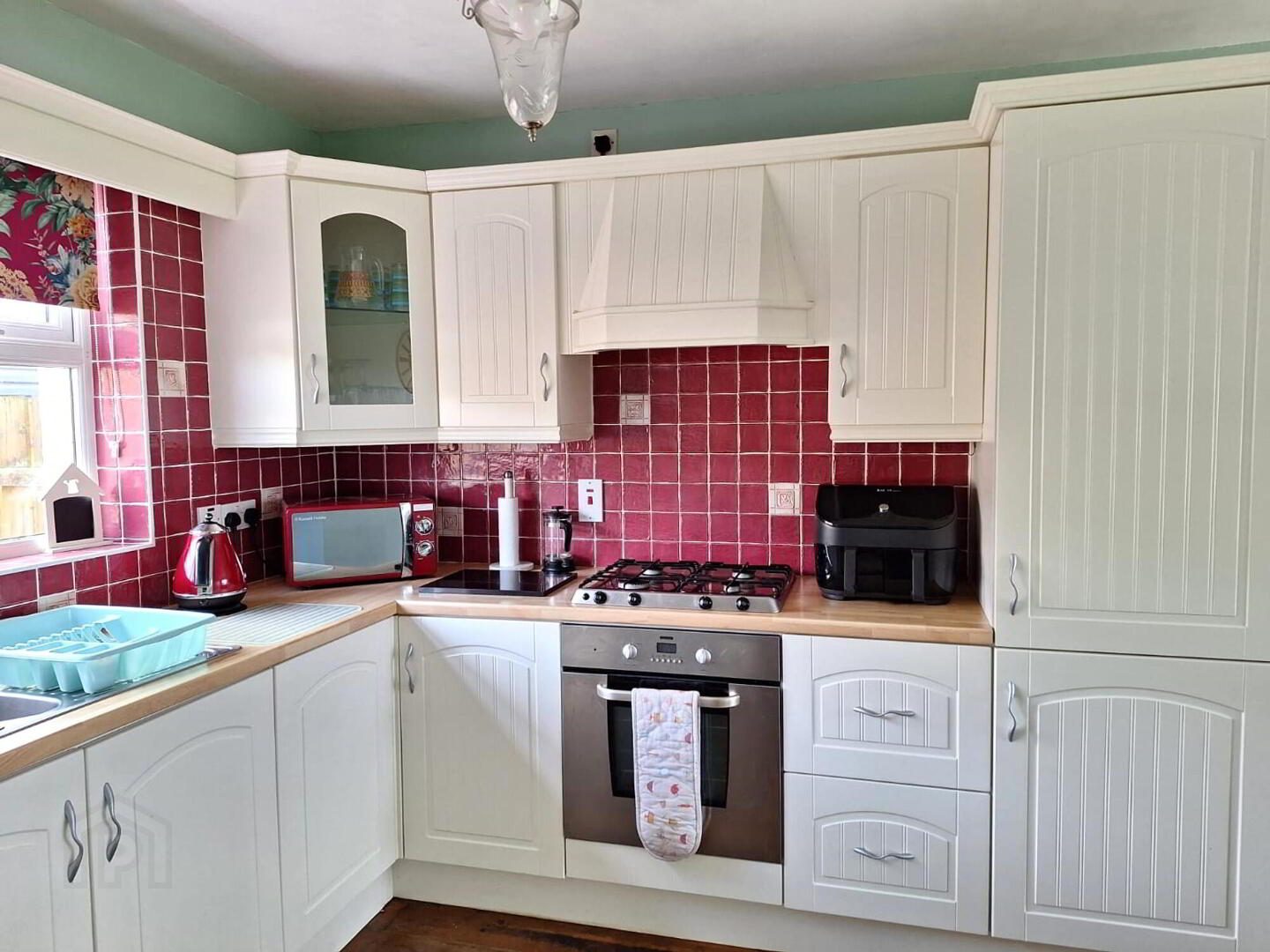 Arkell Cottage, 2 Church Bay 11 of 35