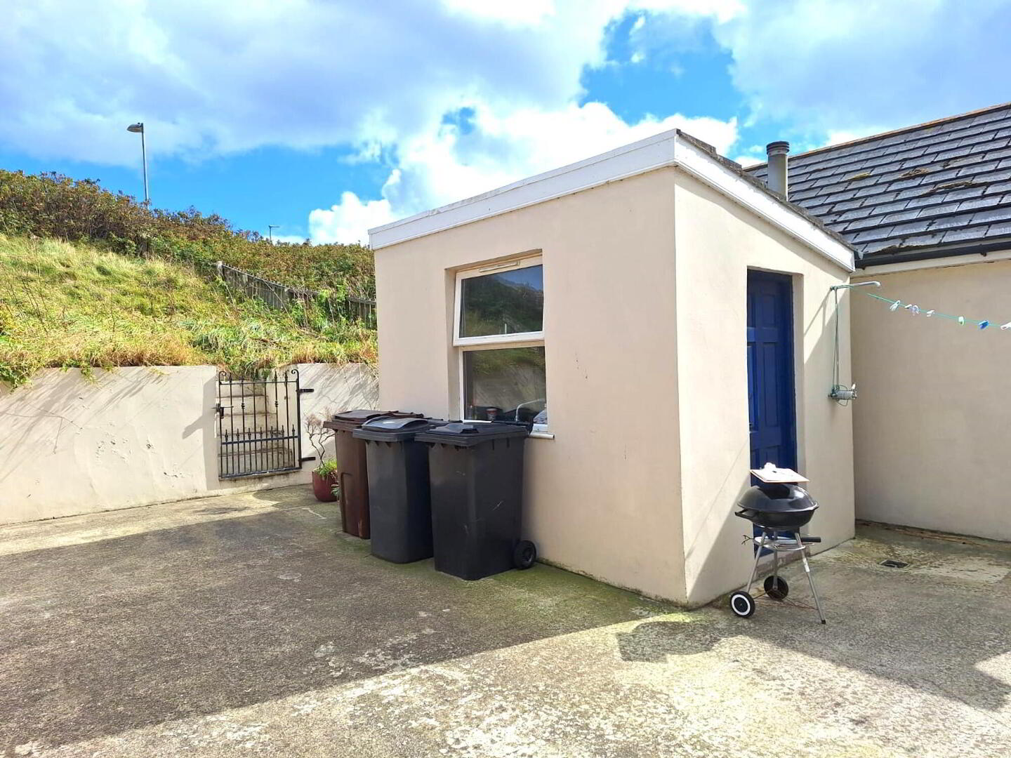 Arkell Cottage, 2 Church Bay 29 of 35