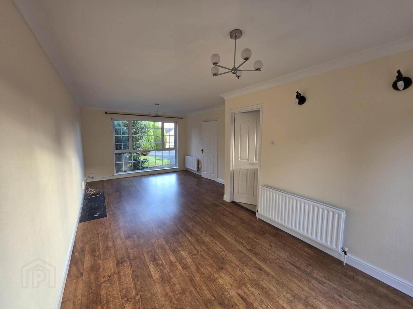 10 Woodford Park 3 of 11