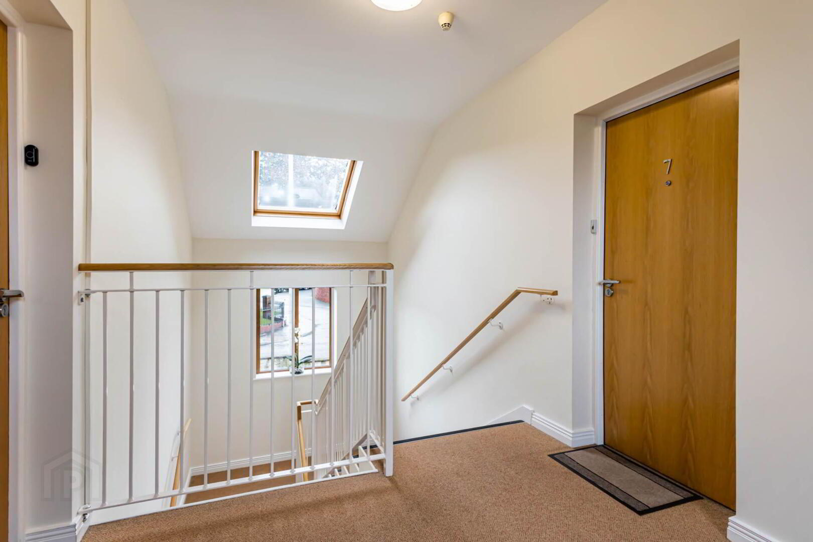 7 Thornleigh Mews 4 of 21
