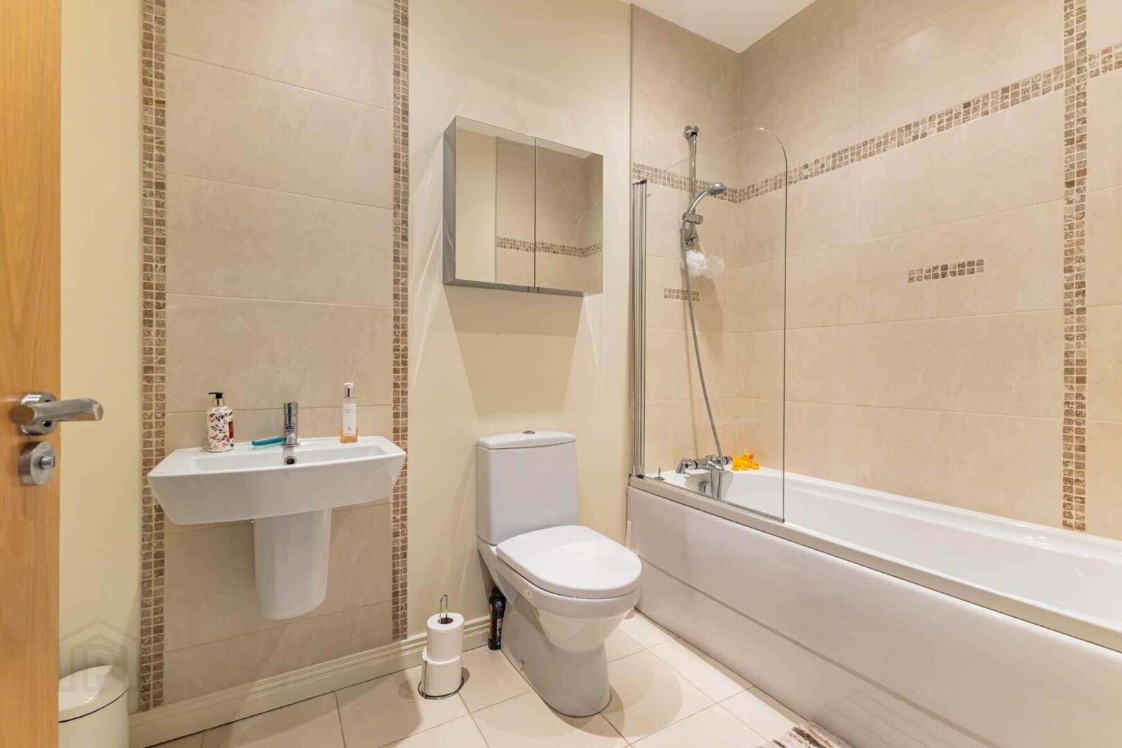 7 Thornleigh Mews 16 of 21