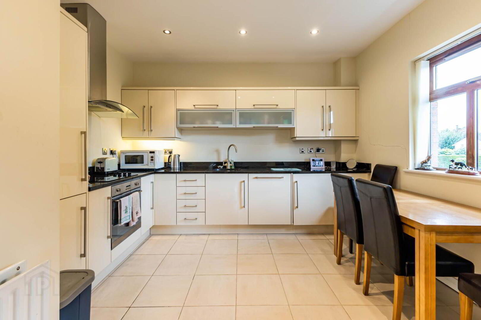 7 Thornleigh Mews 10 of 21