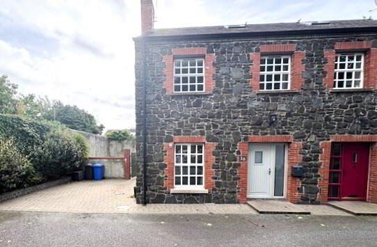 16 Somerset Mews 2 of 18