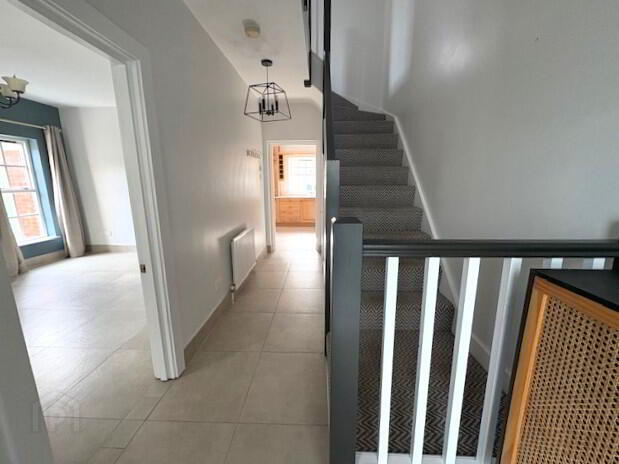 16 Somerset Mews 12 of 18