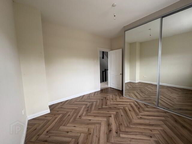 16 Somerset Mews 17 of 18