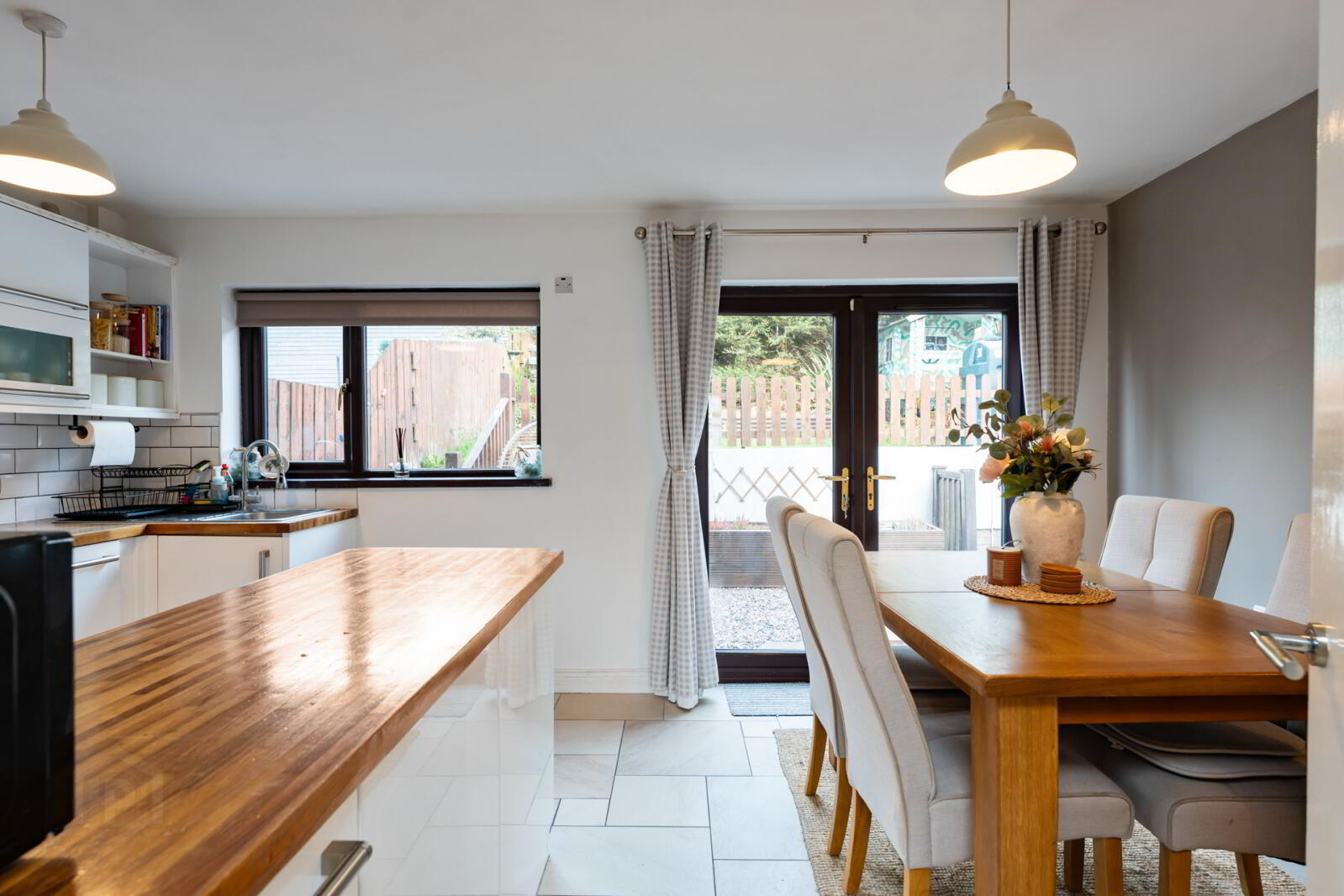 26 Manor Avenue 6 of 21