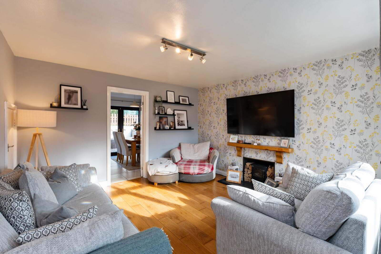 26 Manor Avenue 3 of 21