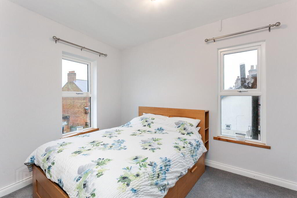 146 Ravenhill Avenue 15 of 22