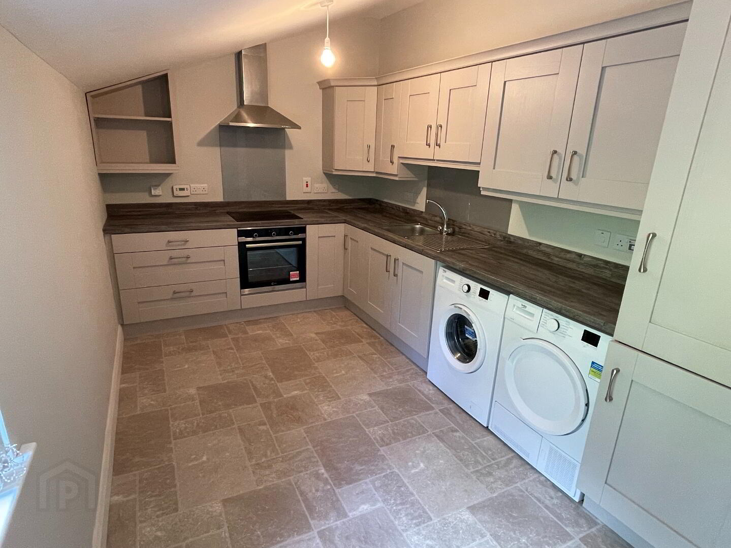 108b Roughan Road 5 of 13