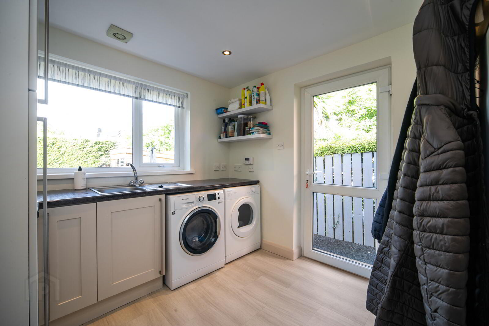13 Cairnburn Avenue 16 of 34