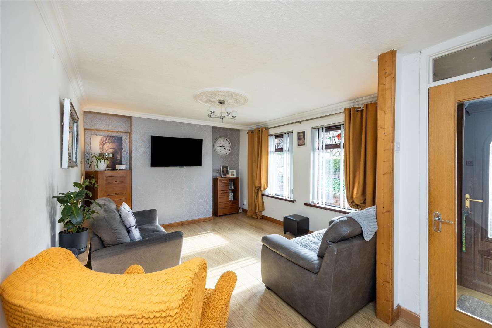 17 Mountforde Drive 3 of 28