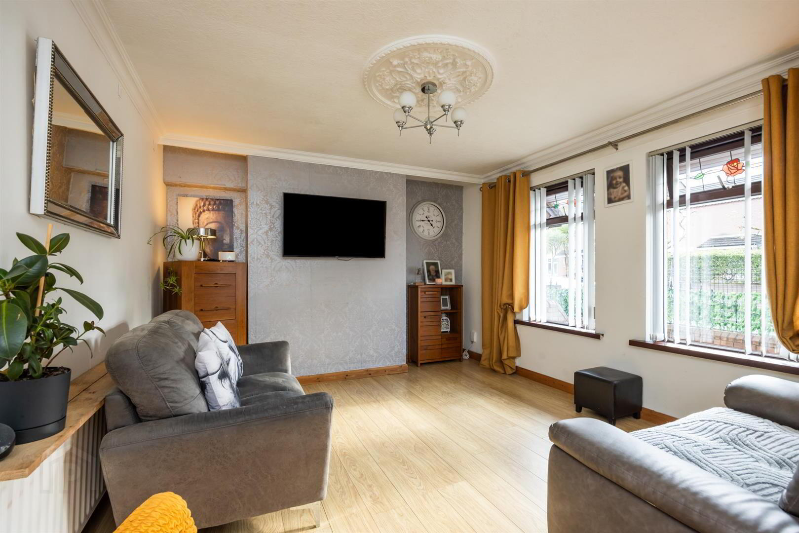17 Mountforde Drive 4 of 28