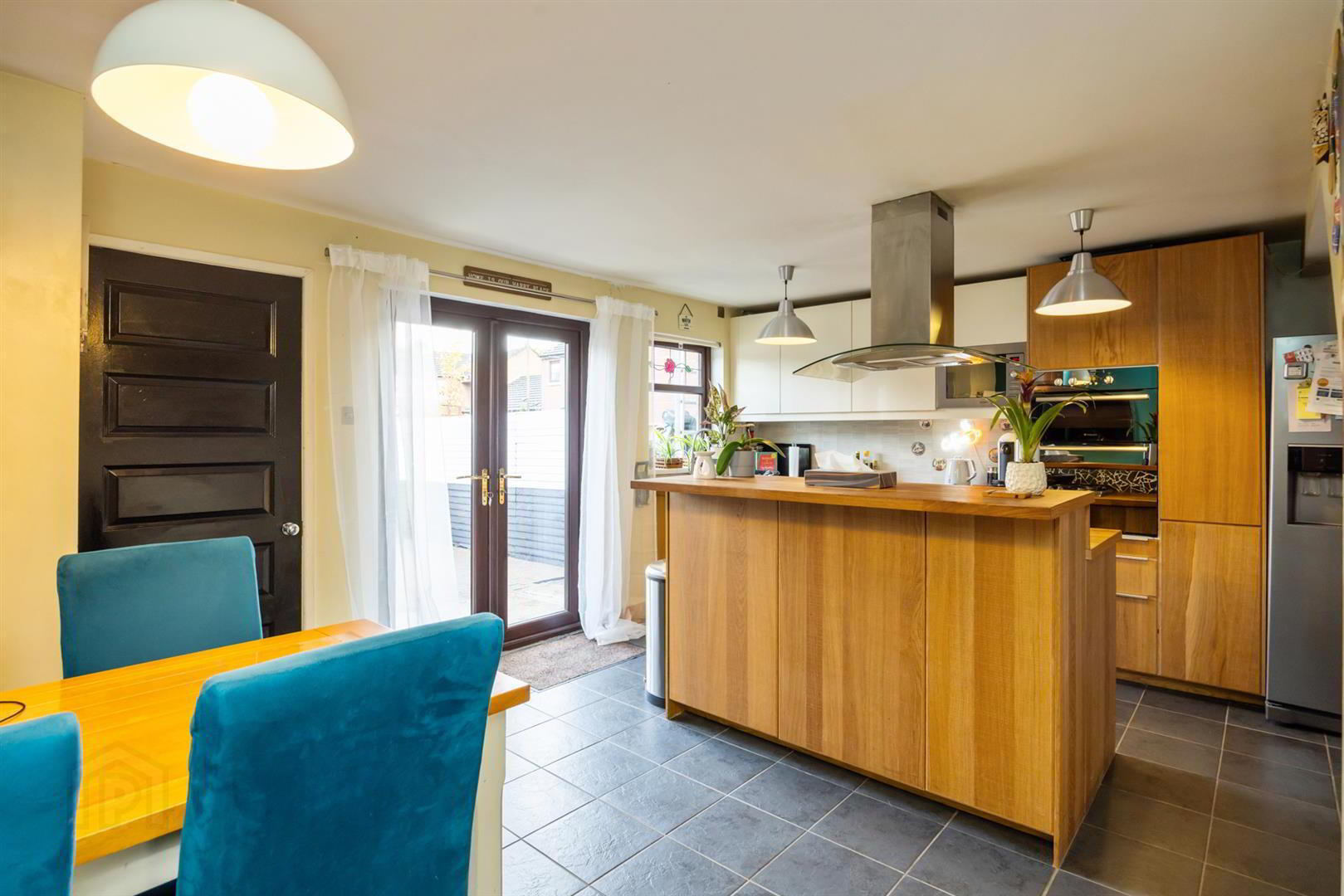17 Mountforde Drive 8 of 28