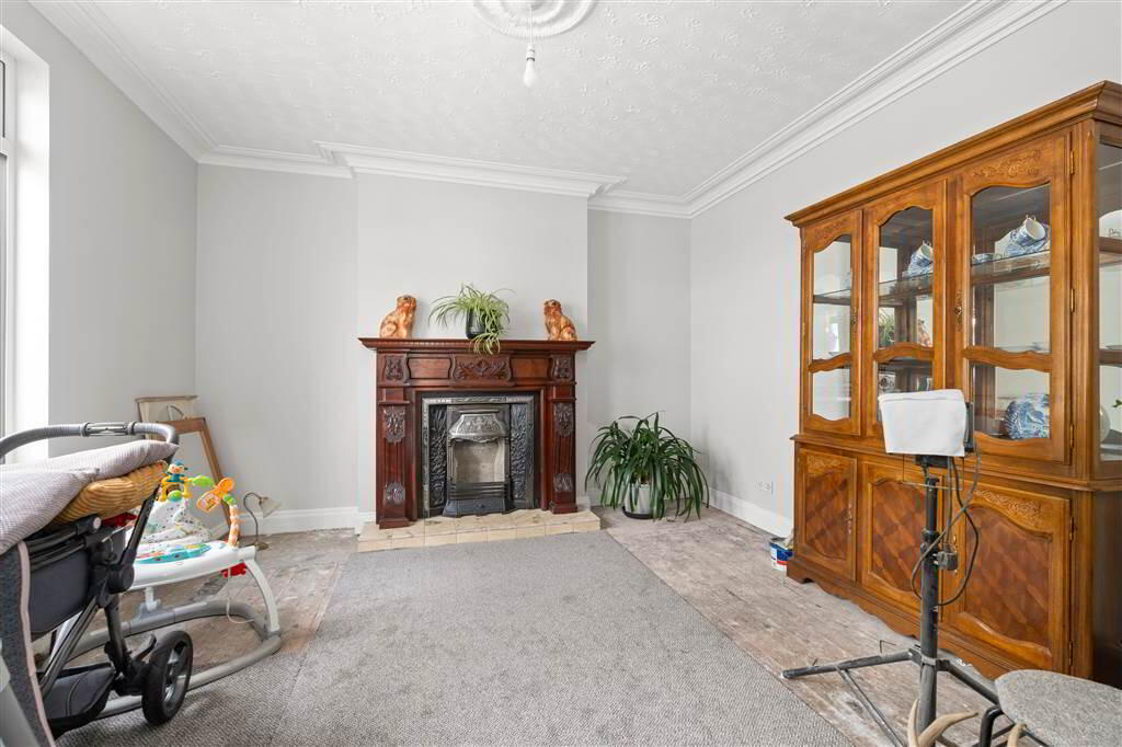 55 Church Road 12 of 54