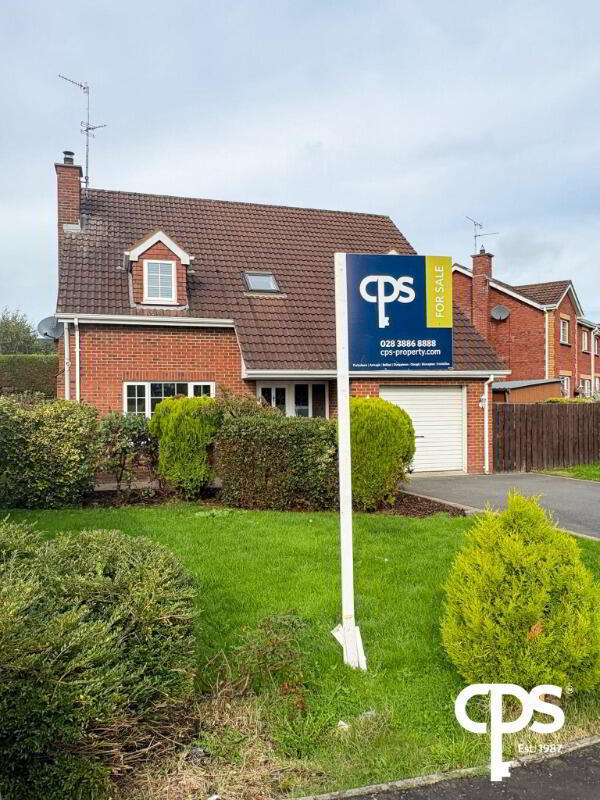 8 Ashgrove Manor 2 of 25