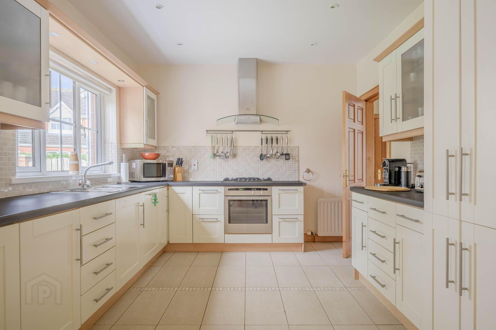 9 Ballycrochan Avenue 13 of 31