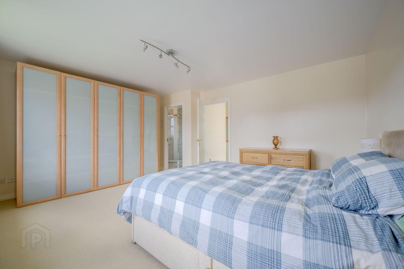 9 Ballycrochan Avenue 23 of 31