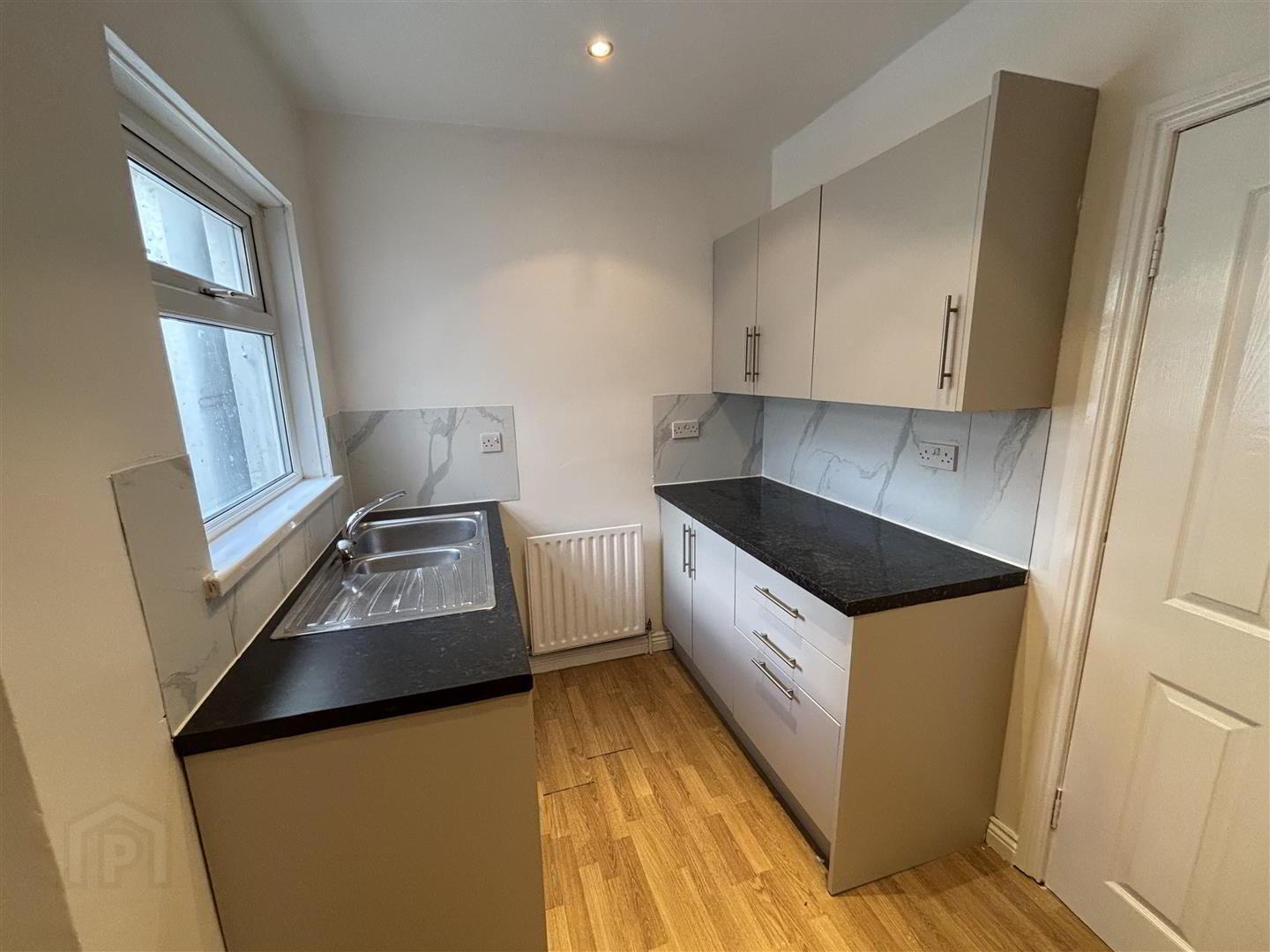 40 Mayflower Street 5 of 14