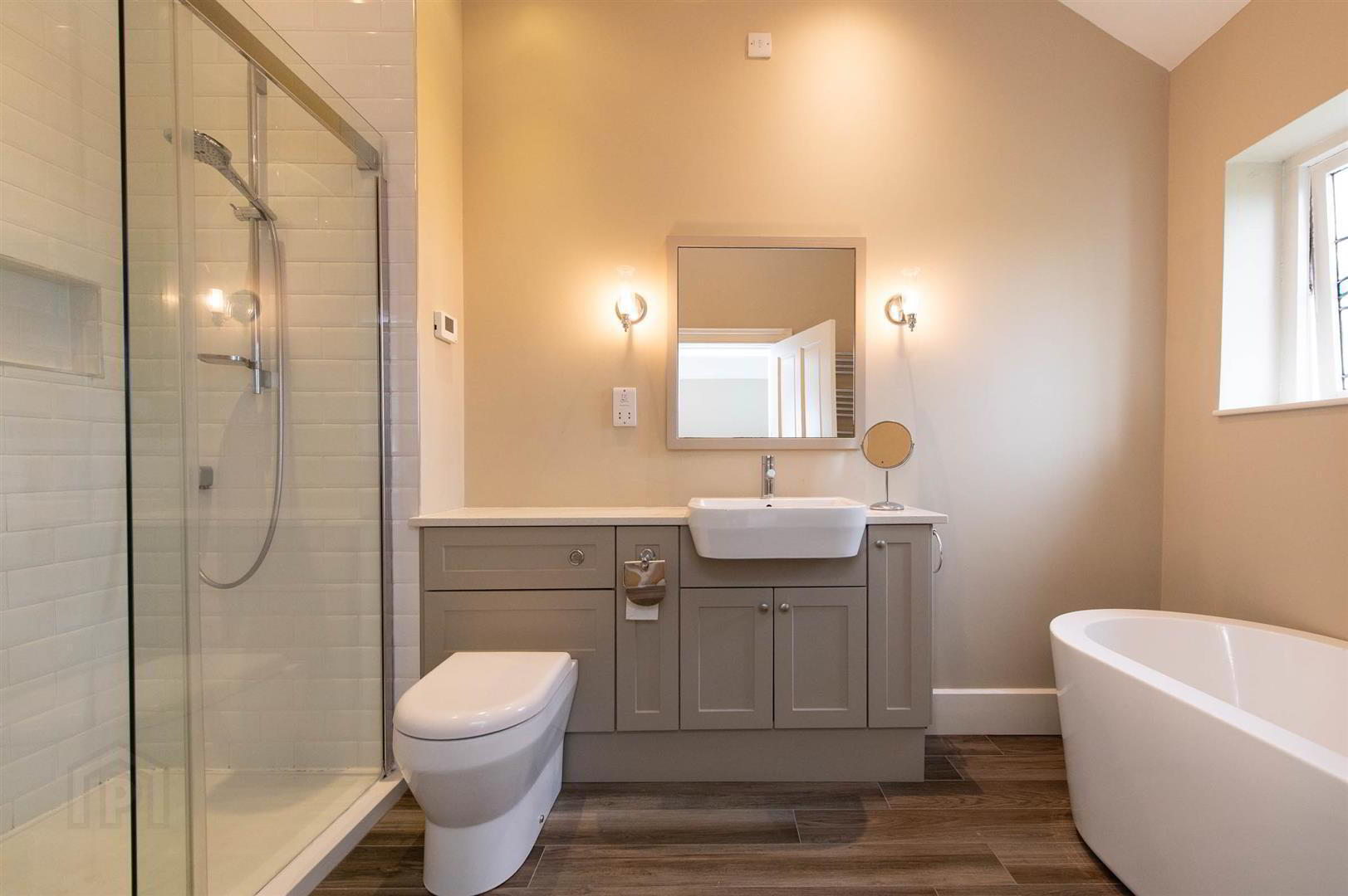 Drumnahall Cottage, 9 Spa Road 6 of 49