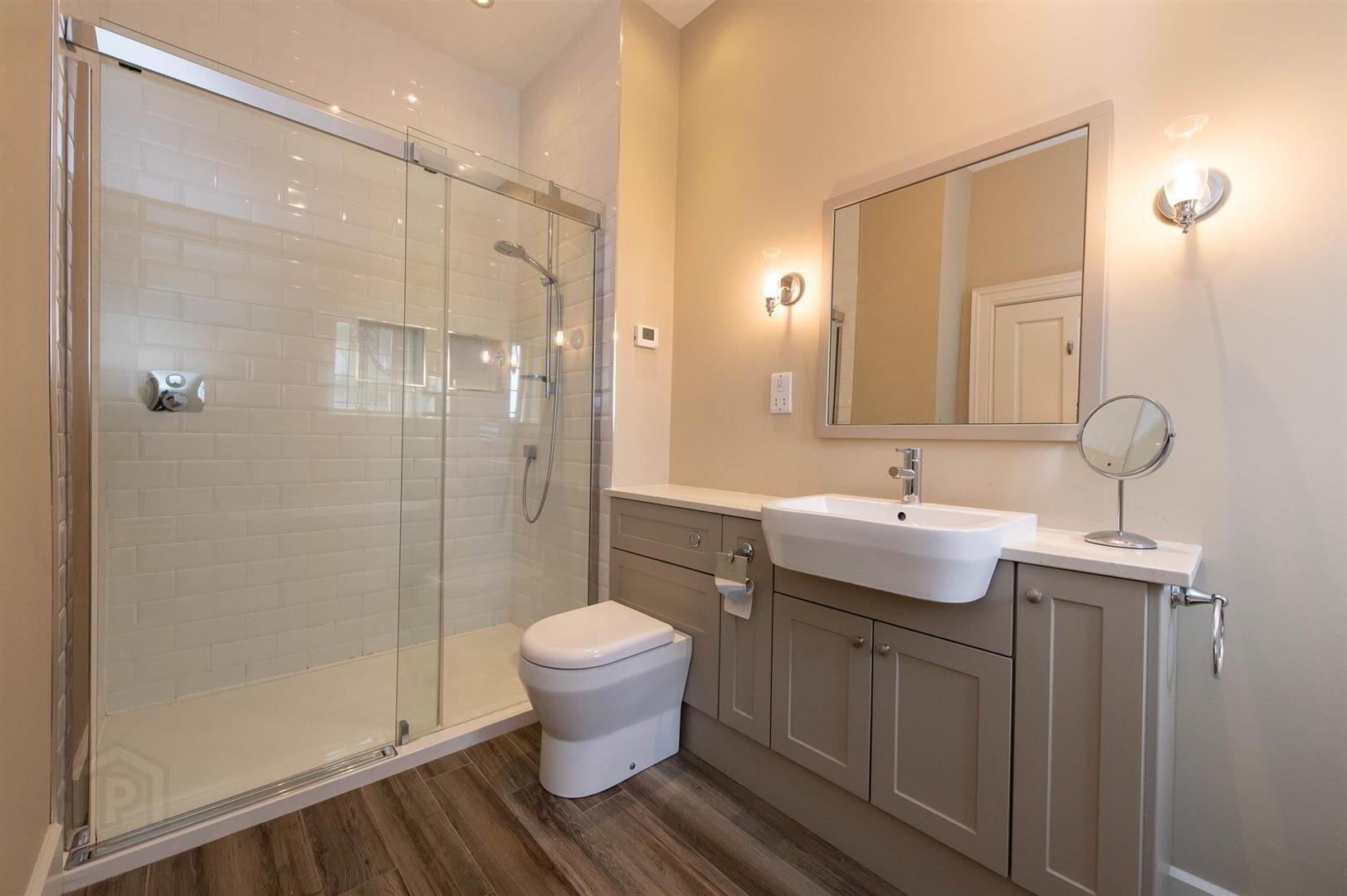 Drumnahall Cottage, 9 Spa Road 28 of 49