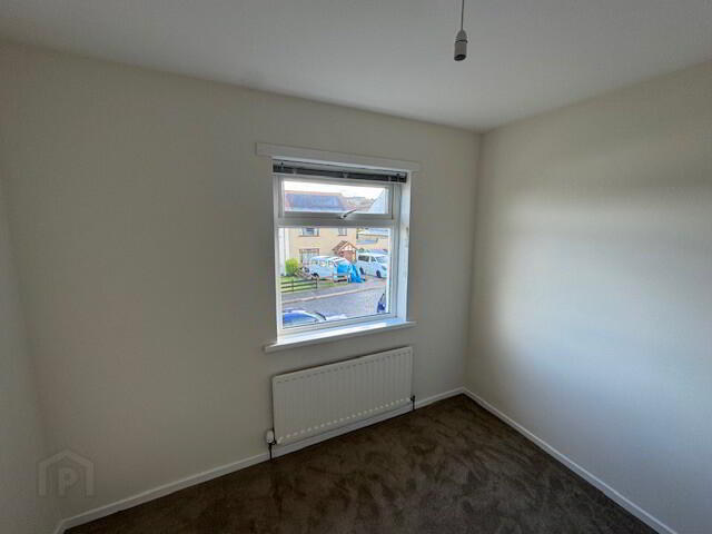 26 Lumfiord Avenue 9 of 13
