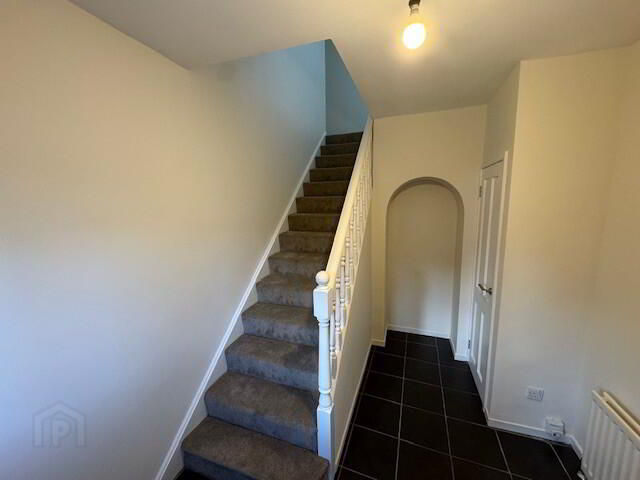26 Lumfiord Avenue 2 of 13