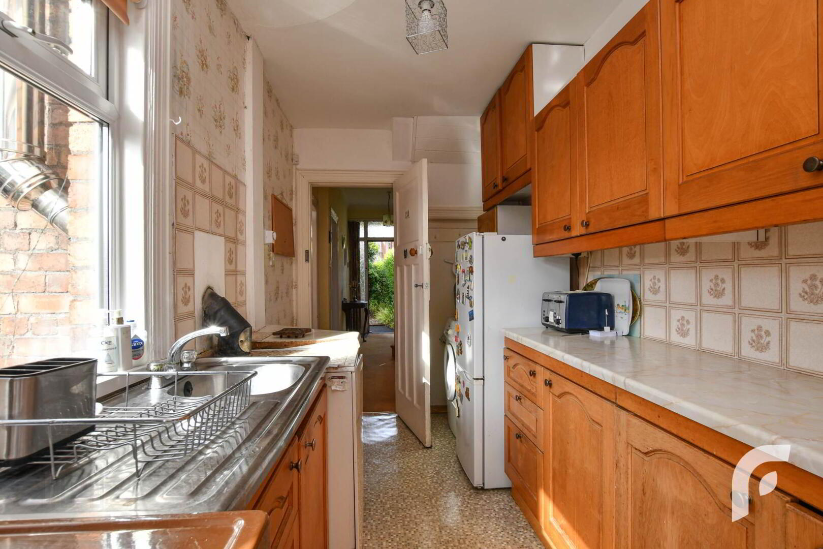 131 Somerton Road 15 of 37