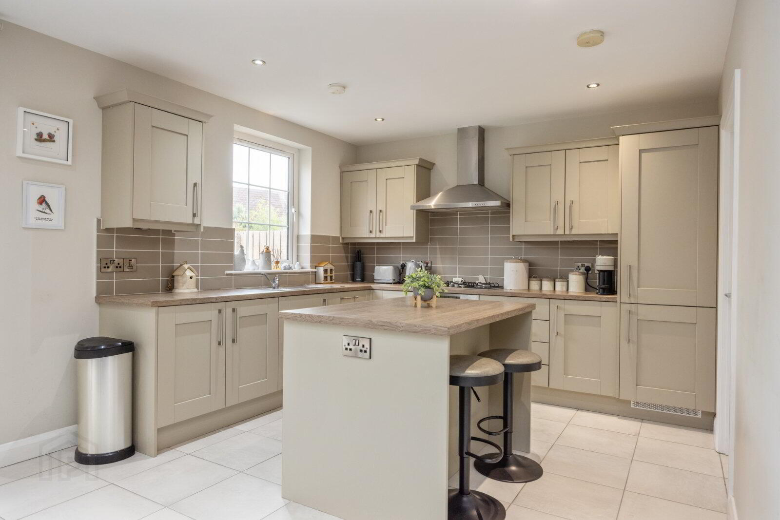 11 Prince Regent Park 9 of 23