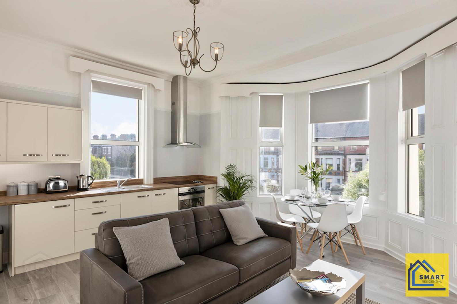 Apt 2, 148 Upper Newtownards Road 3 of 12