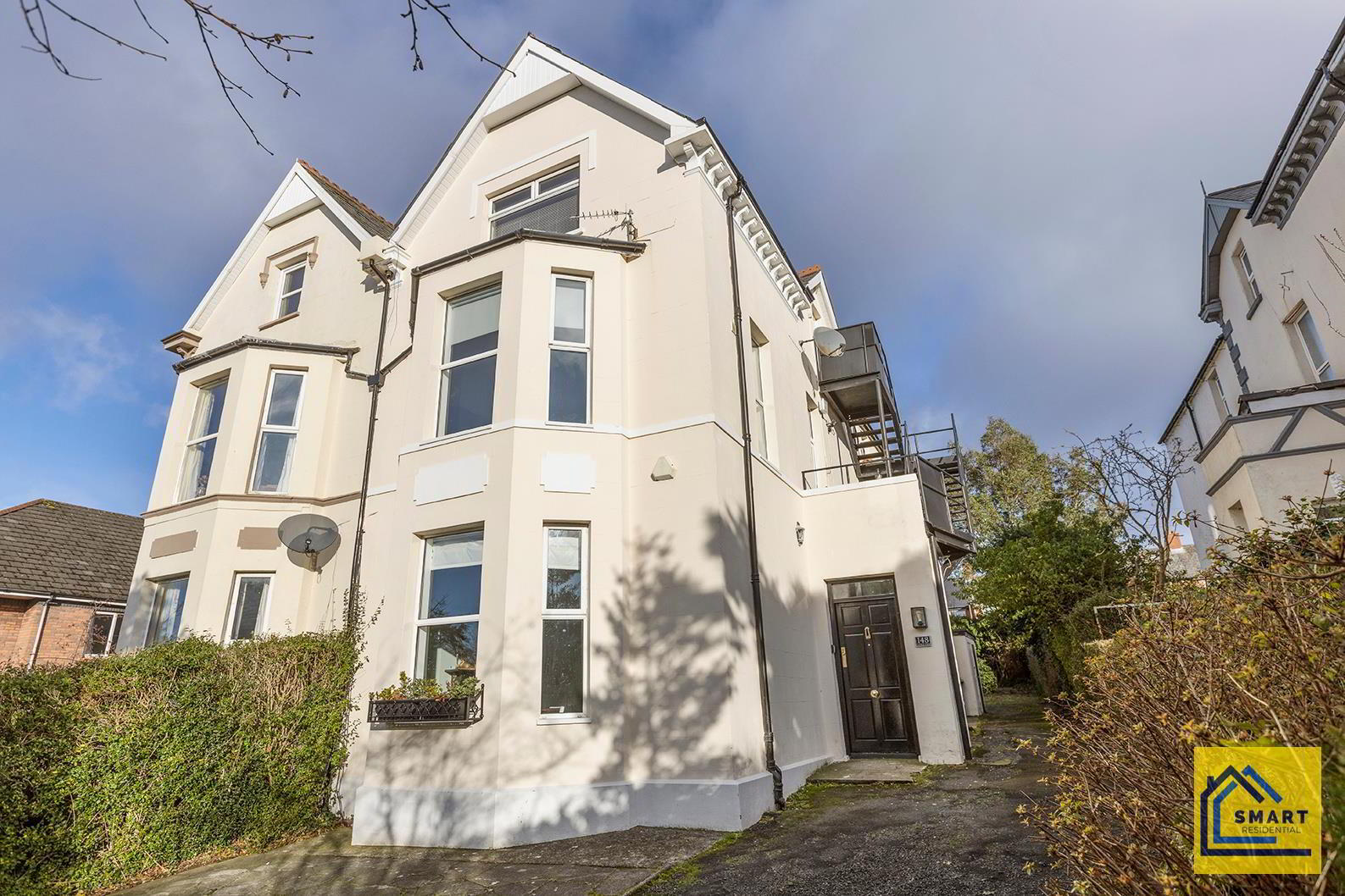 Apt 2, 148 Upper Newtownards Road 1 of 12