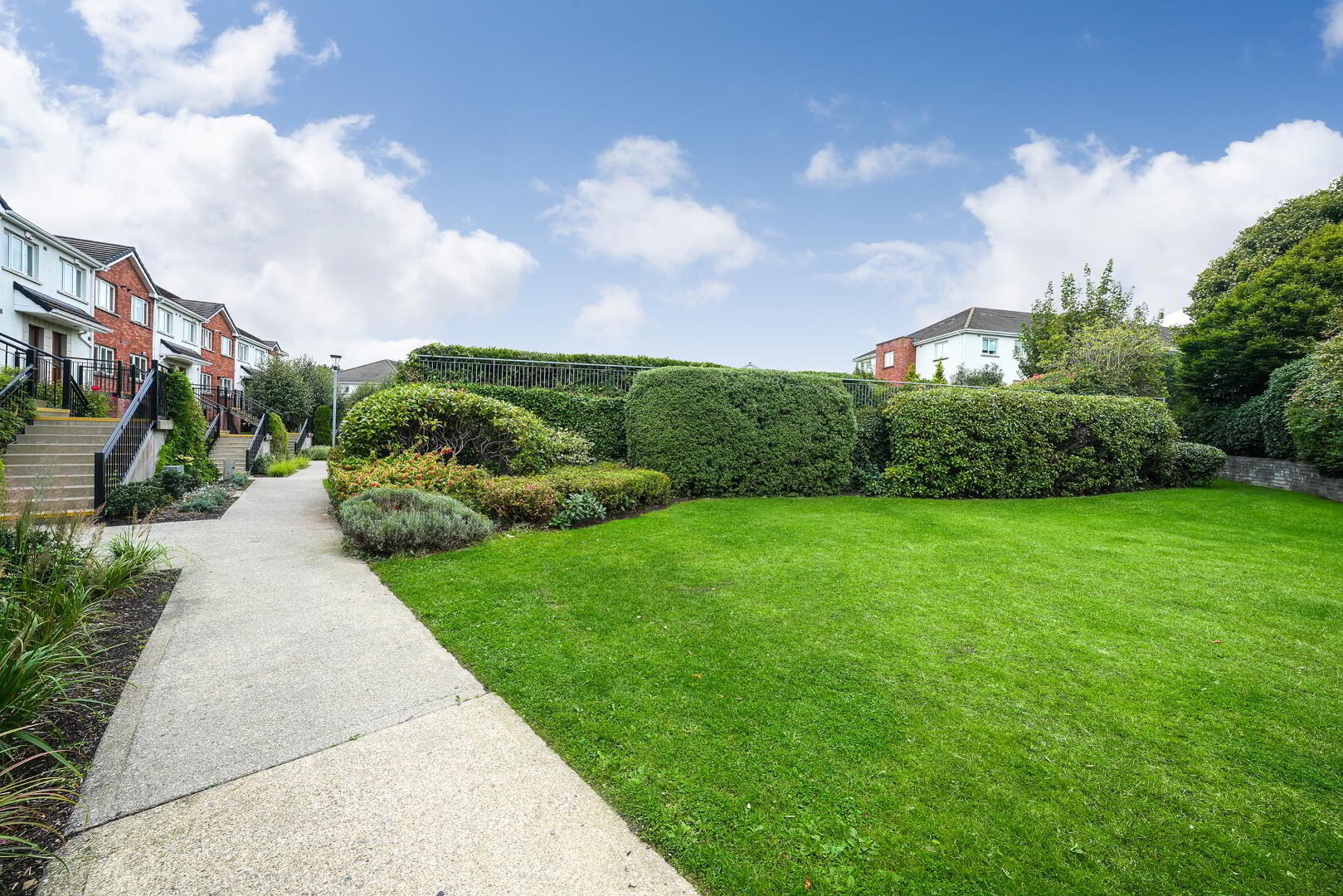 2 Esker Manor 28 of 30