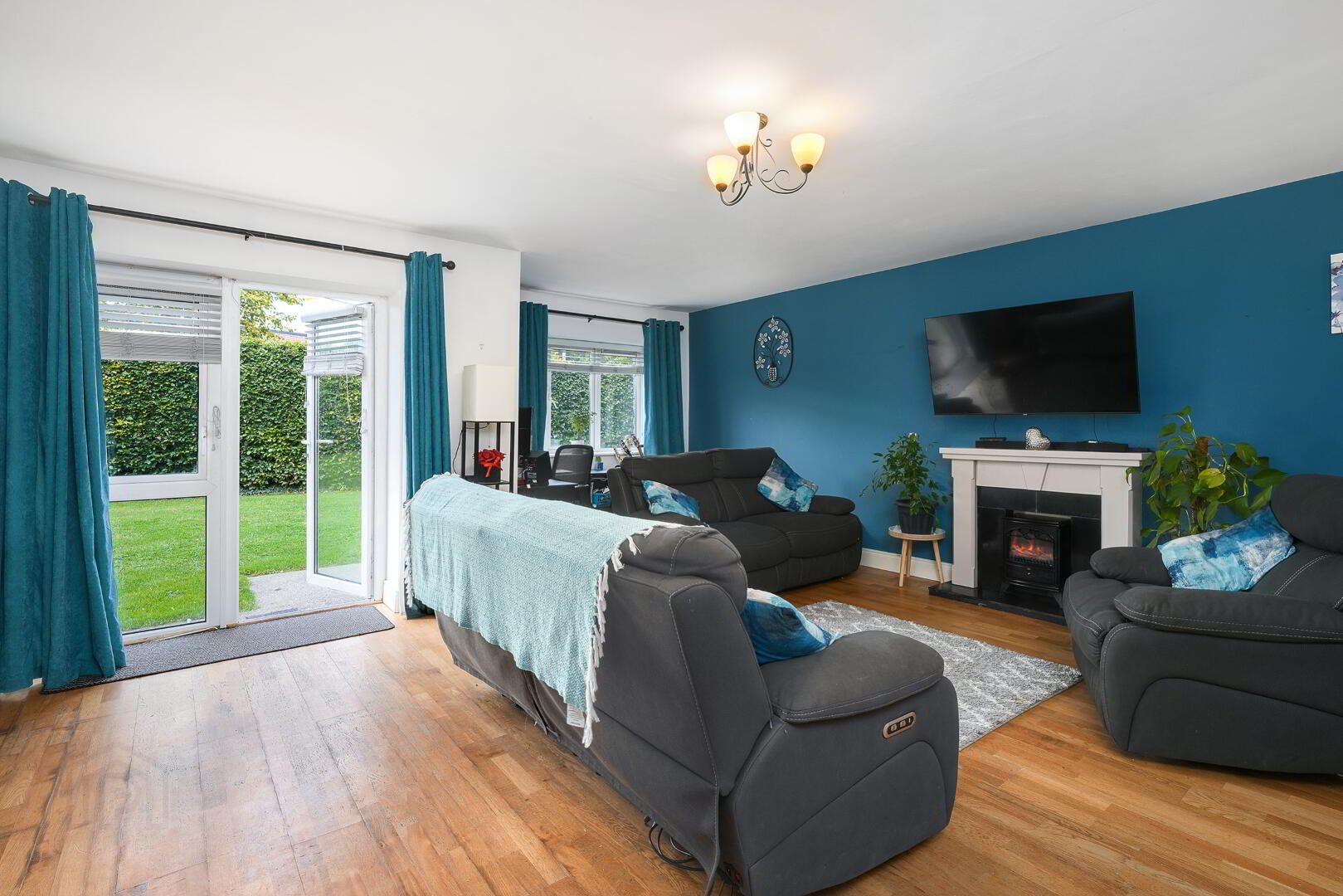 2 Esker Manor 12 of 30