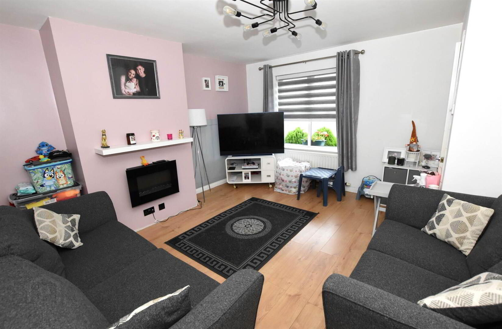 37 Whitethorn Avenue 4 of 15