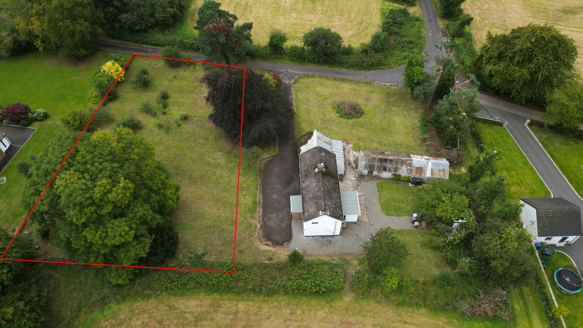 25m South Of No, 37 Derrygarve Park 1 of 6