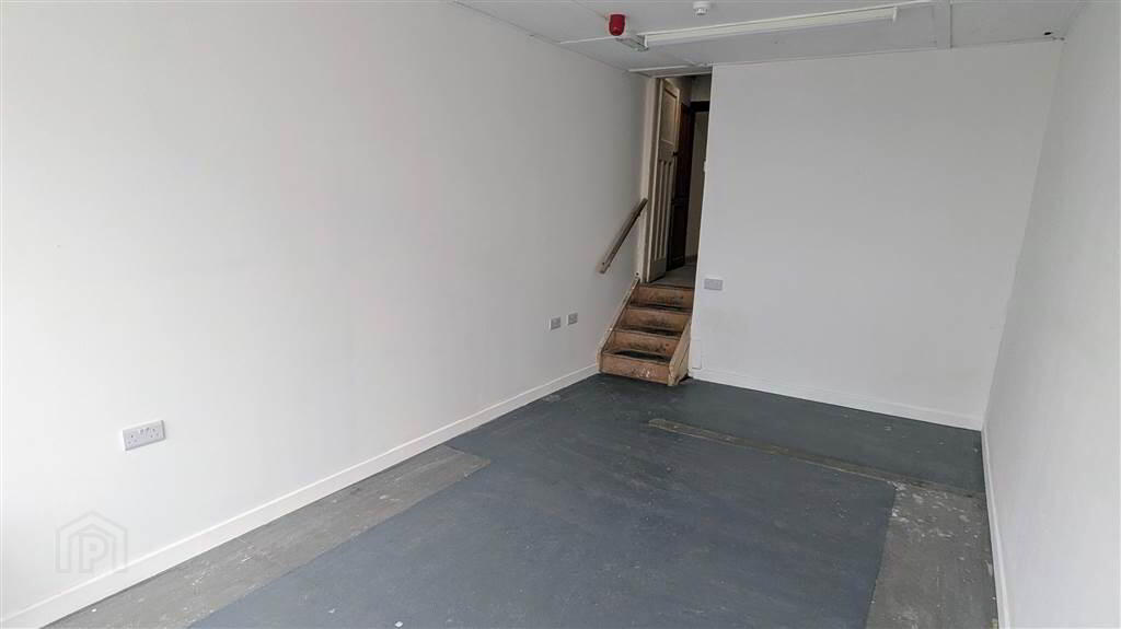 54 High Street 6 of 20
