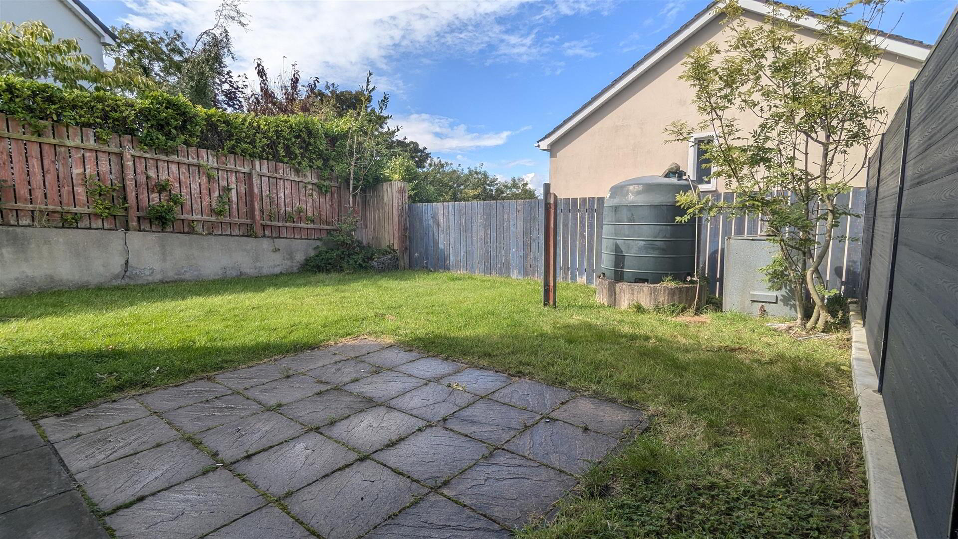 15 Cairn Grove 20 of 24