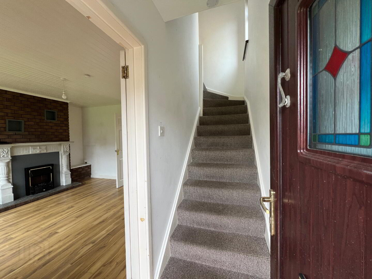 39 Grant Avenue 3 of 21