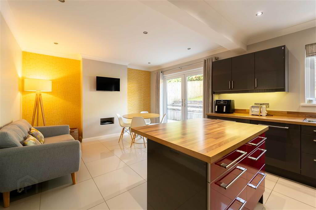 42 Windmill Road 9 of 26