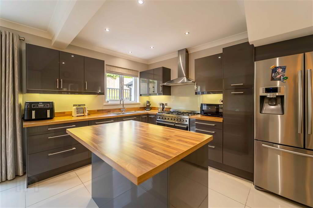 42 Windmill Road 10 of 26